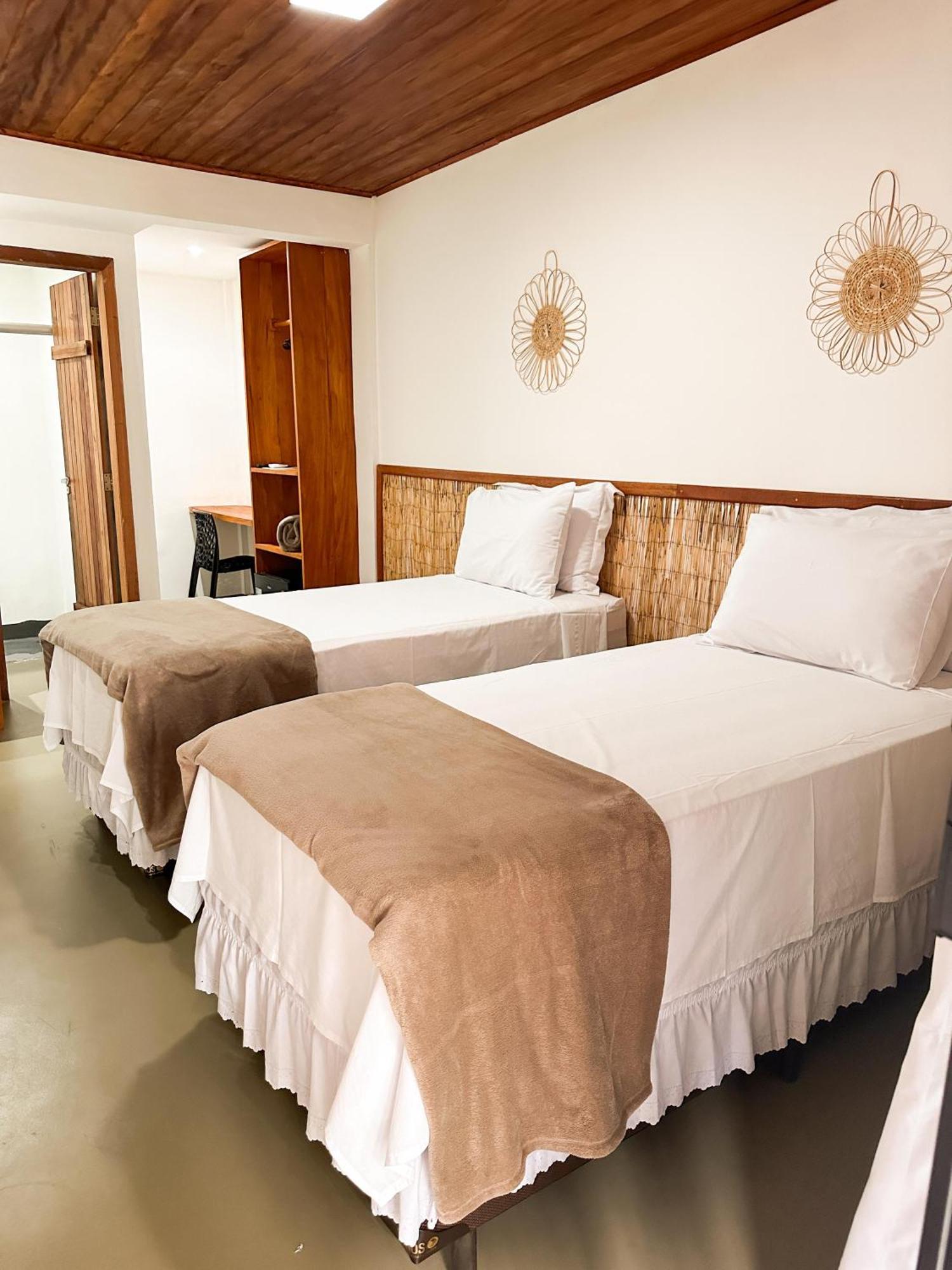 Parador 7 Bangalo, Praia Do Parracho, 1,0 Km Da Rua Mucuge ポルトセグロ エクステリア 写真